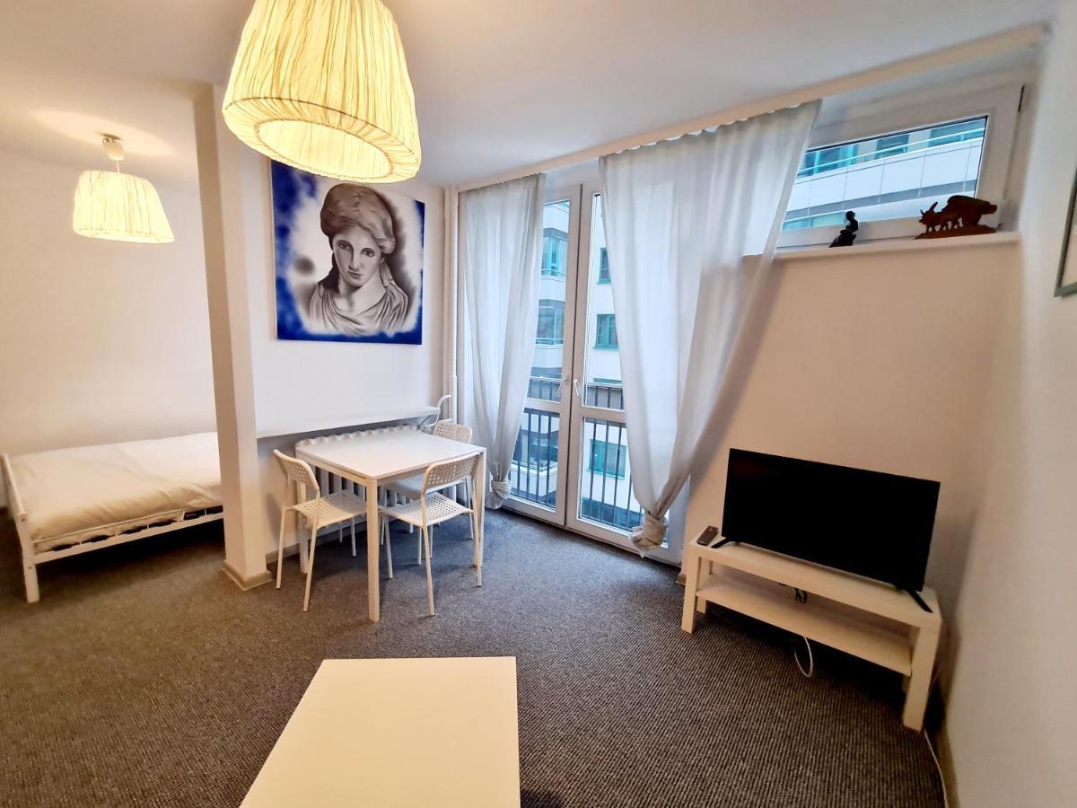 Topfloor Greeceflat A Cosy Flat In The City Center Varsóvia Exterior foto